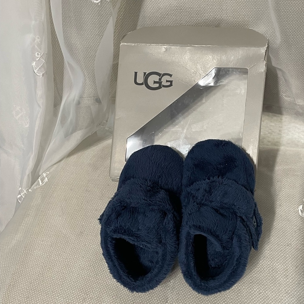 Ugg booties. Used condition size 4/5